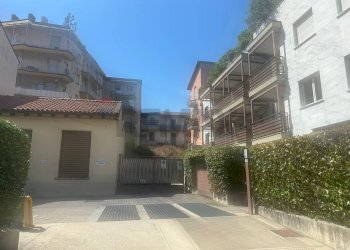 Edificio all\'aperto - Box via Previtali
 
28, Bergamo - foto 3