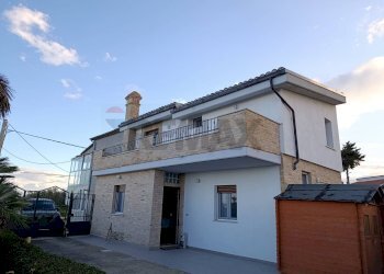 Casa all\'aperto - Casa semi indipendente Via Feudo
 
4, Ripa Teatina - foto 1