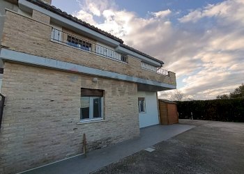 Casa all\'aperto - Casa semi indipendente Via Feudo
 
4, Ripa Teatina - foto 2