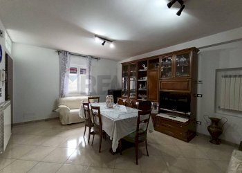 Sala da pranzo - Casa semi indipendente Via Feudo
 
4, Ripa Teatina - foto 3