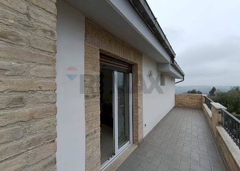 Balcone - Casa semi indipendente Via Feudo
 
4, Ripa Teatina - foto 13