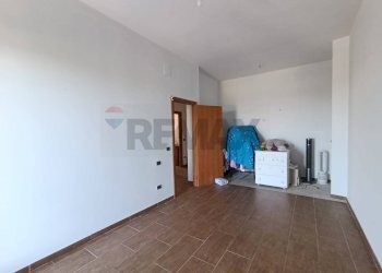 Stanza vuota - Trilocale Via San Rocco
 
134, Giuliano Teatino - foto 10