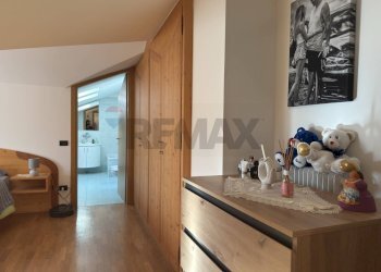 Hall / corridoio - Trilocale Via Giovanni Buzzatti
 
41, Sedico - foto 31