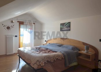 Camera / camera da letto - Trilocale Via Giovanni Buzzatti
 
41, Sedico - foto 32