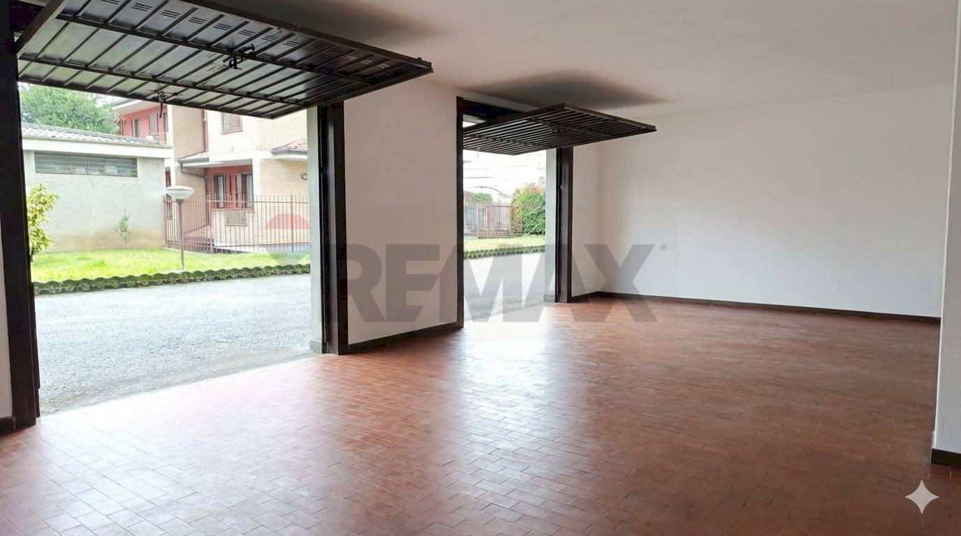 Stanza vuota - Magazzino via tiepolo
 
2, Presezzo - foto 3