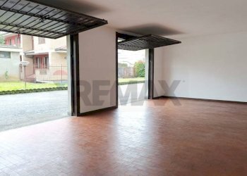 Stanza vuota - Magazzino via tiepolo
 
2, Presezzo - foto 3