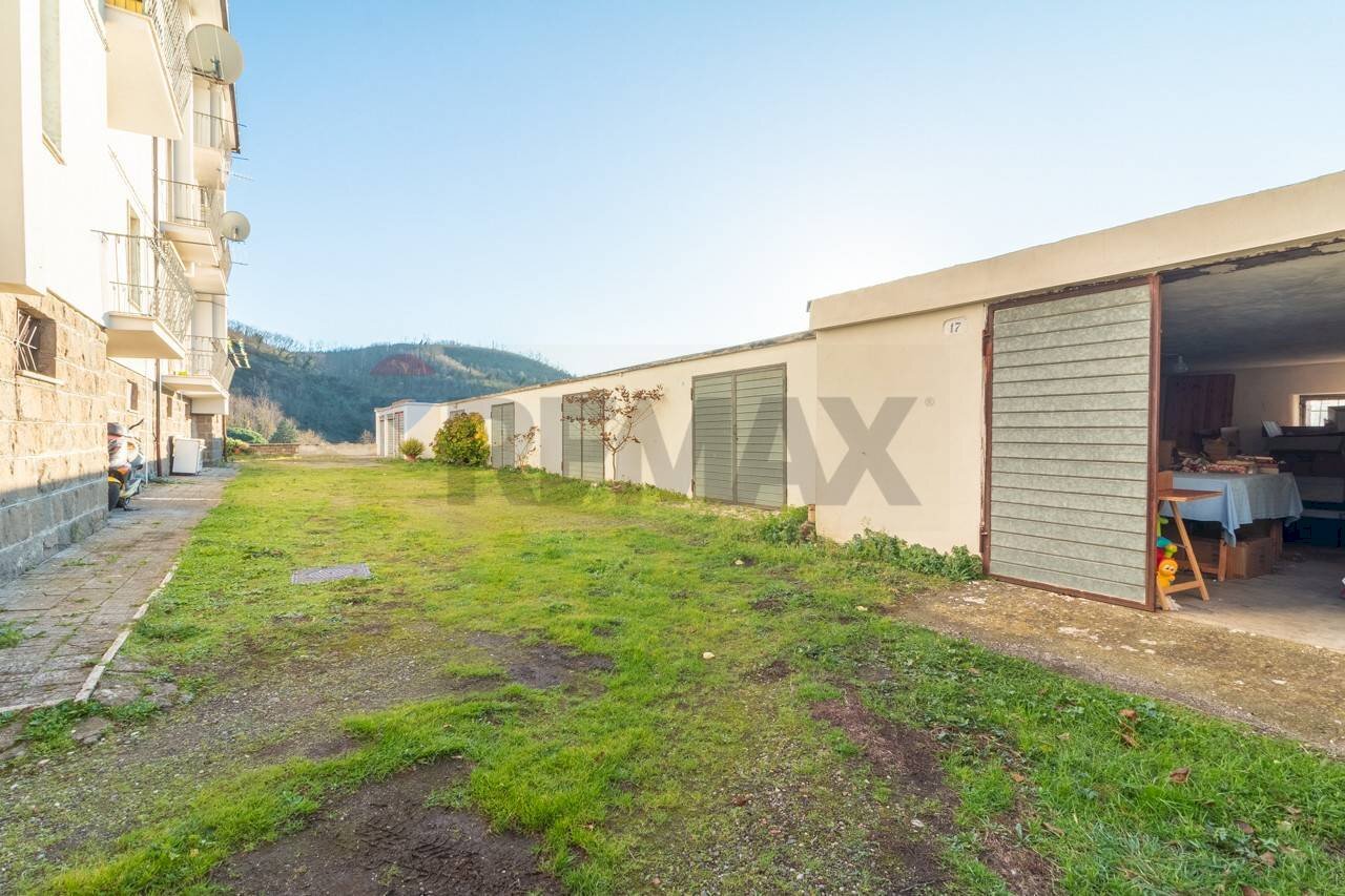 Giardino - Box Via Del Poggio
 
17, Valentano - foto 1