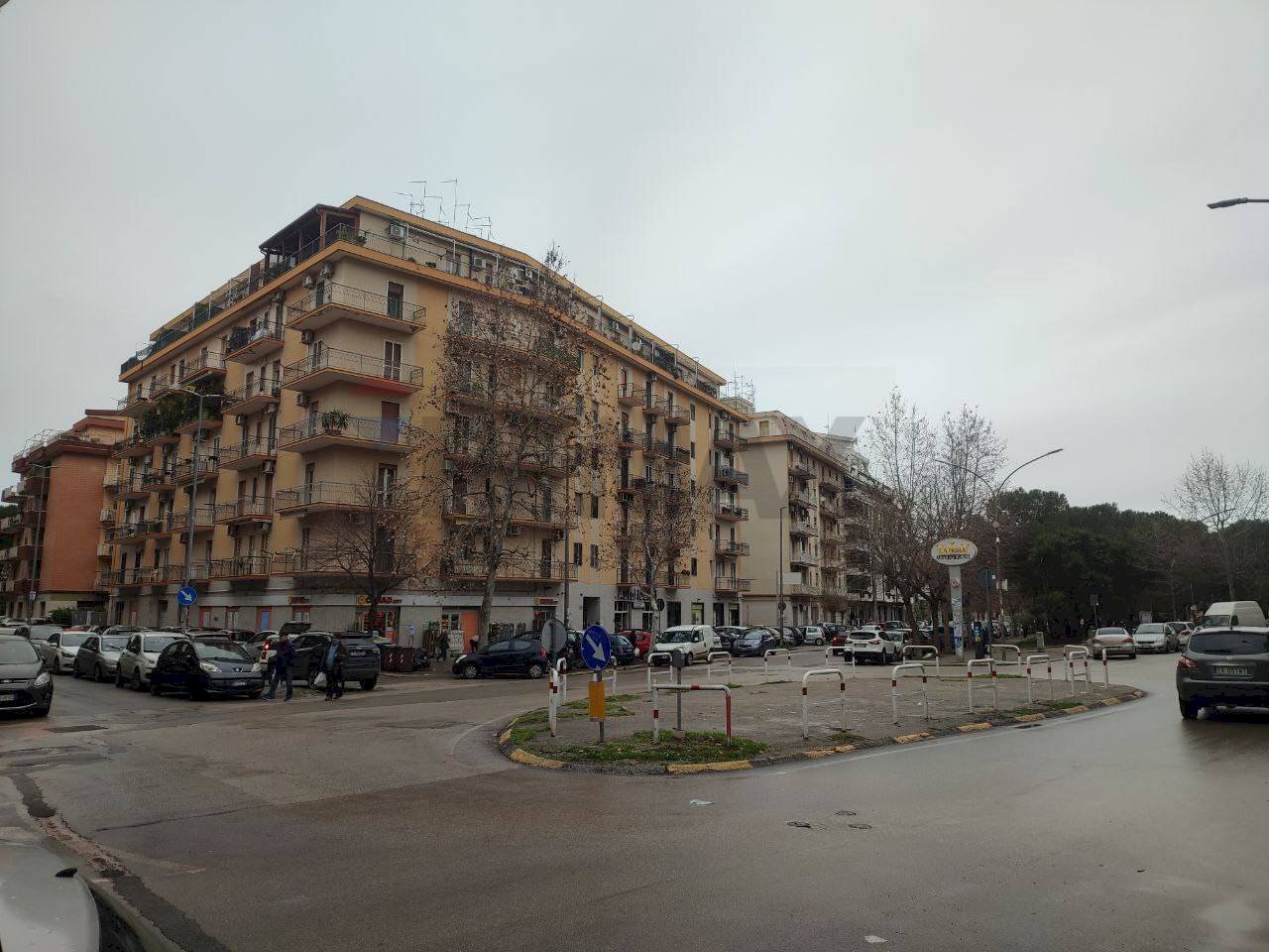 Edificio all\'aperto - Appartamento Piazza Aldo Moro
 
49, Foggia - foto 1