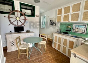 cucina e sala da pranzo - Appartamento Via Bacco
 
35, Vieste - foto 1