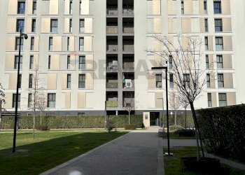 Edificio all\'aperto - Trilocale Via Eugenio Colorni
 
6, Milano - foto 31