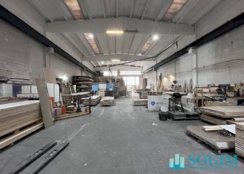 Foto 1 - Capannone via Edison
 
5, Gudo Visconti - foto 1