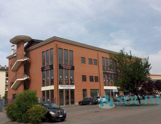 Foto 1 - Commercial Premises Einaudi
 
8, Pessano con Bornago - photo 1