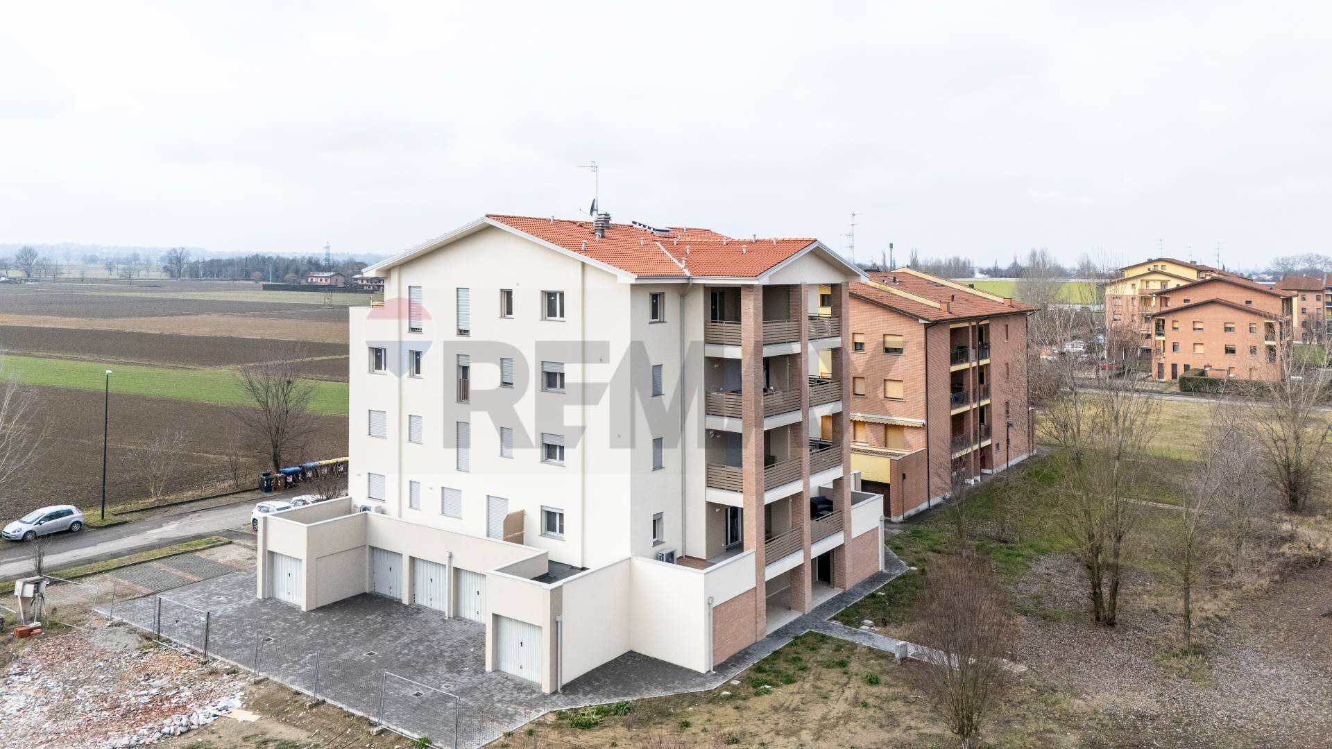 Edificio all\'aperto - Four-room apartment Reggio nell'Emilia - photo 3