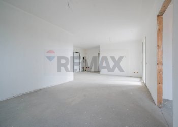 Stanza vuota - Quadrilocale Reggio nell'Emilia - foto 4