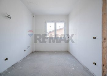 Stanza vuota - Quadrilocale Reggio nell'Emilia - foto 11