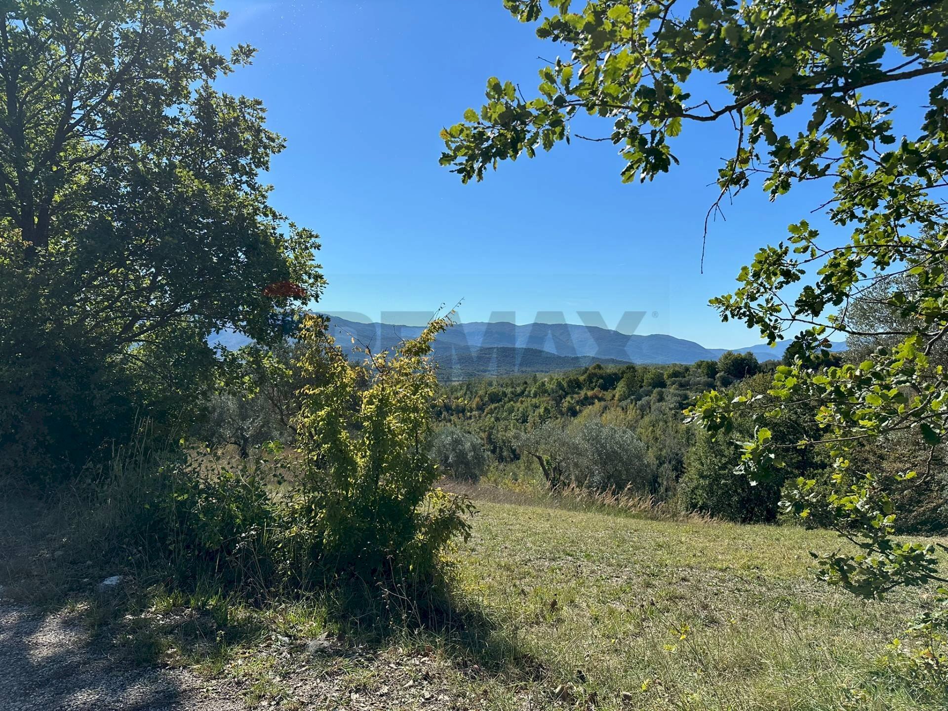 Vista delle montagne - Terreno agricolo Località Arse, Fornelli - foto 1