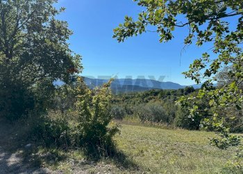 Vista delle montagne - Terreno agricolo Località Arse, Fornelli - foto 1