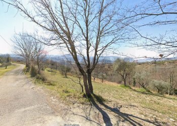 Vista delle montagne - Terreno agricolo Località Arse, Fornelli - foto 5