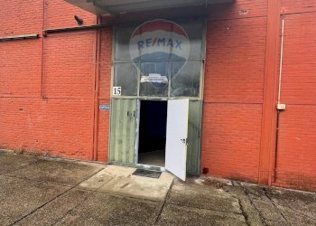 Foto 2 - Capannone via rossi
 
43, Barasso - foto 2