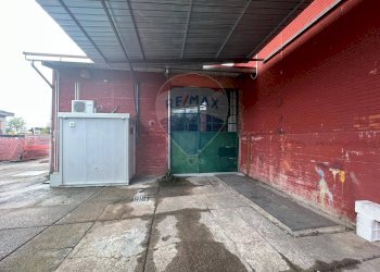 Foto 4 - Capannone via rossi
 
43, Barasso - foto 4