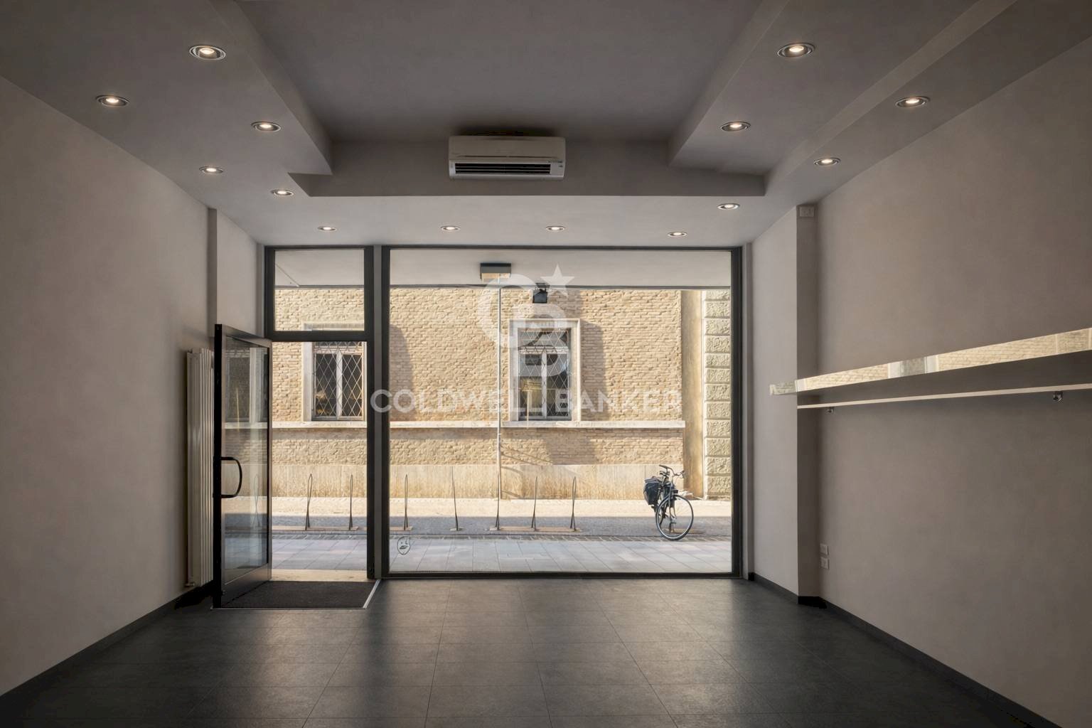 Foto 3 - Shop Via Tempio Malatestiano
47, Rimini - photo 3