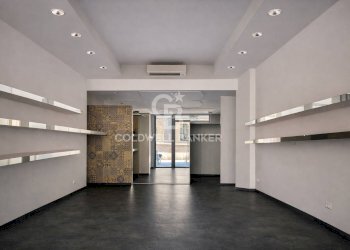 Foto 4 - Shop Via Tempio Malatestiano
 
47, Rimini - photo 4