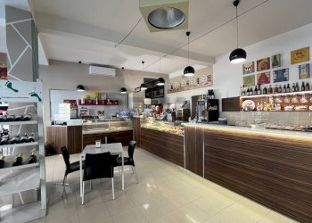 Cucina - Attività Commerciale Via Zama
 
26, Ragusa - foto 3