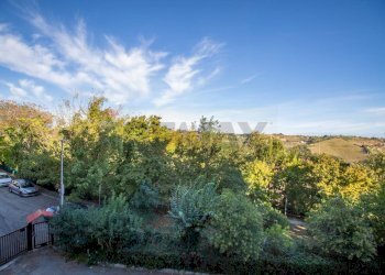 Giardino - Quadrilocale Via Anton Giulio Majano
 
24, Chieti - foto 8