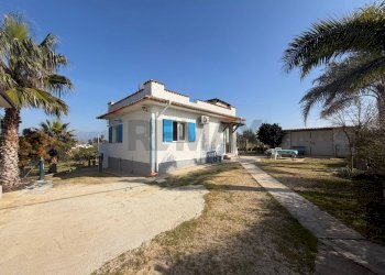 Casa all\'aperto - Villa contrada ammotta, Partinico - foto 1