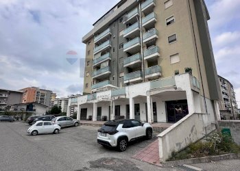 Edificio all\'aperto - Trilocale via popilia
 
252, Cosenza - foto 18