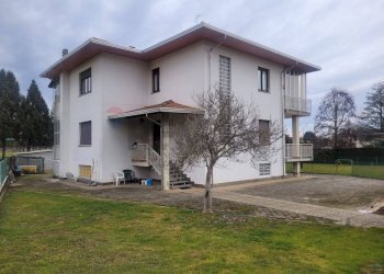 Casa all\'aperto - Semi-detached house Via Giuseppe Garibaldi
 
11, Gargallo - photo 1