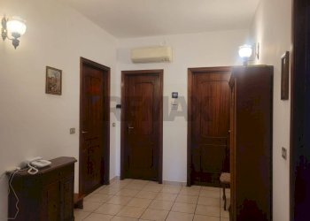 Hall / corridoio - Semi-detached house Via Giuseppe Garibaldi
 
11, Gargallo - photo 16