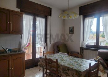 Sala da pranzo - Semi-detached house Via Giuseppe Garibaldi
 
11, Gargallo - photo 21