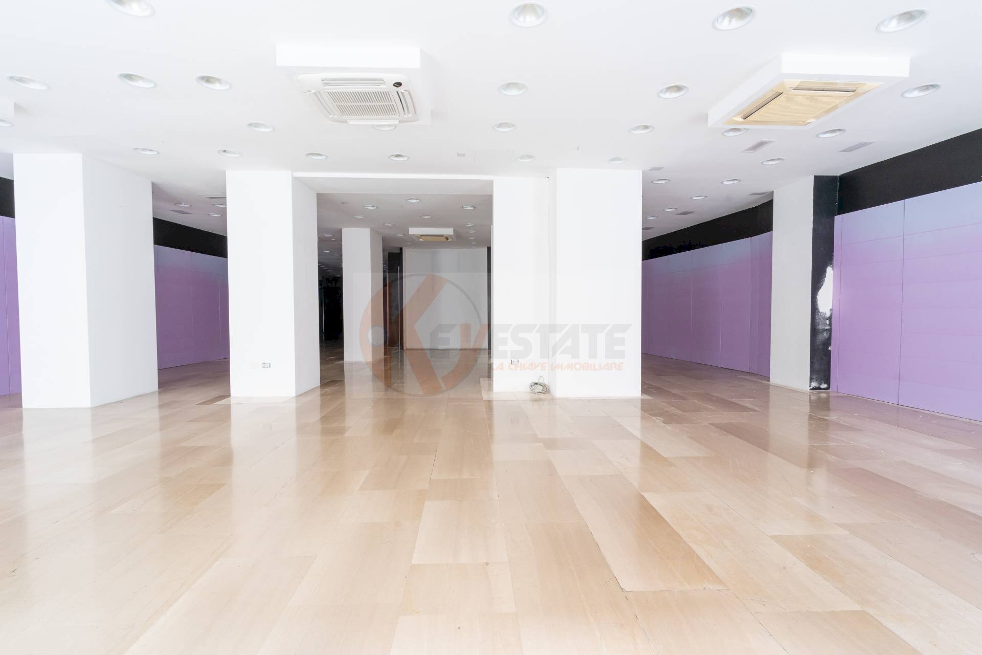 Foto 2 - Locale Commerciale Largo Cavallotti
 
18, Sassari - foto 2