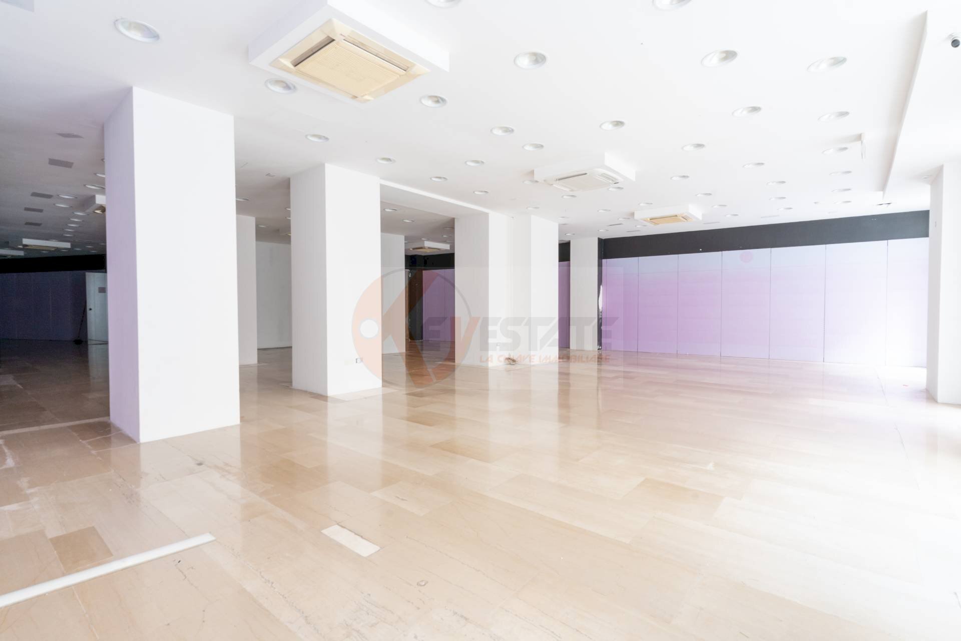 Foto 3 - Locale Commerciale Largo Cavallotti
 
18, Sassari - foto 3