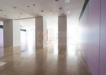 Foto 12 - Locale Commerciale Largo Cavallotti
 
18, Sassari - foto 12