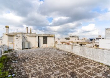 Foto 3 - Locale Commerciale Via Turati
 
37, Galatina - foto 3