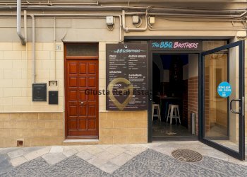 Foto 1 - Attività Commerciale Via Dè Catignano
 
3-5, Brindisi - foto 1