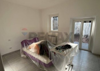 Camera / camera da letto - Bilocale Varallo Pombia - foto 27