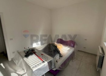 Camera / camera da letto - Bilocale Varallo Pombia - foto 28