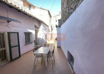 Foto 2 - Casa indipendente Via Guido Bono, Castelbianco - foto 2