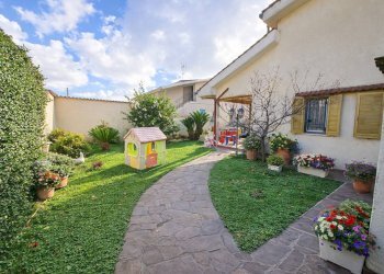 Foto 5 - Villa a Schiera via dei cipressi
 
32 d/e, Ardea - foto 5