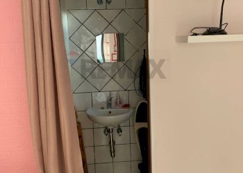 Bagno - Commercial Premises via Arenella
 
71, Napoli - photo 16