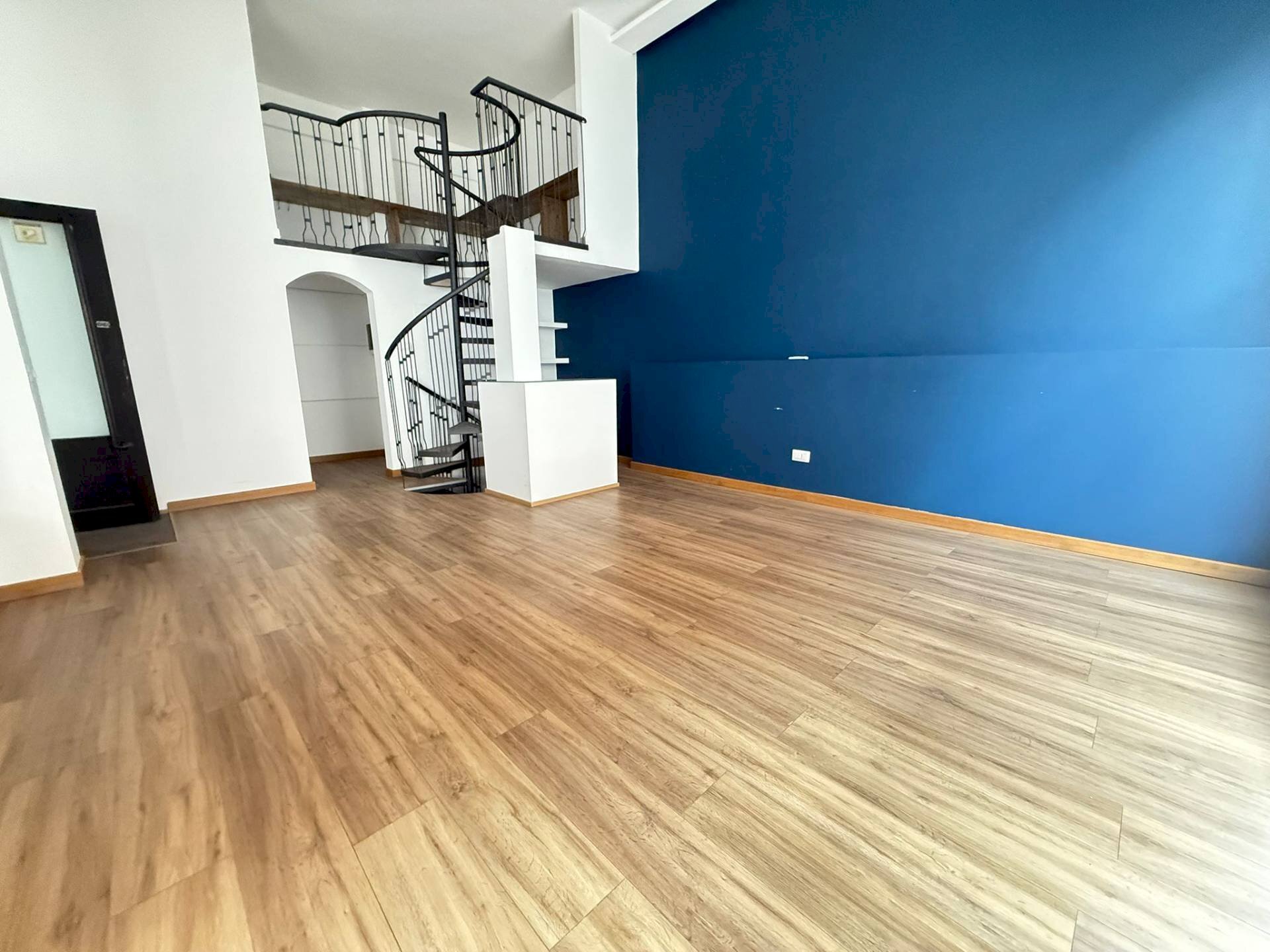 Foto 2 - Negozio Via Colombo
24, Caserta - foto 2