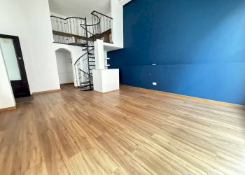 Foto 2 - Negozio Via Colombo
24, Caserta - foto 2