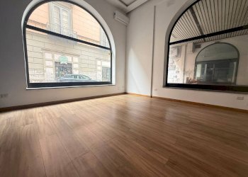 Foto 3 - Negozio Via Colombo
24, Caserta - foto 3