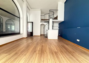 Foto 5 - Negozio Via Colombo
24, Caserta - foto 5