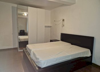 Camera da letto - Bilocale via Nosadella, 41, Bologna (zona Costa Saragozza) - foto 7