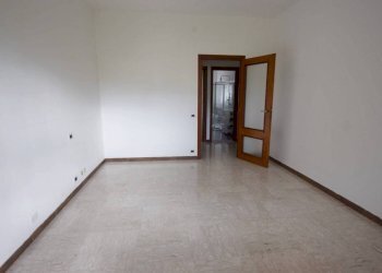 Camera da letto - Quadrilocale corso Europa, 2, Mondovì - foto 9