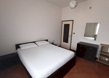 Camera da letto - Bilocale viale Piacenza, 46, Parma (zona Pablo) - foto 8